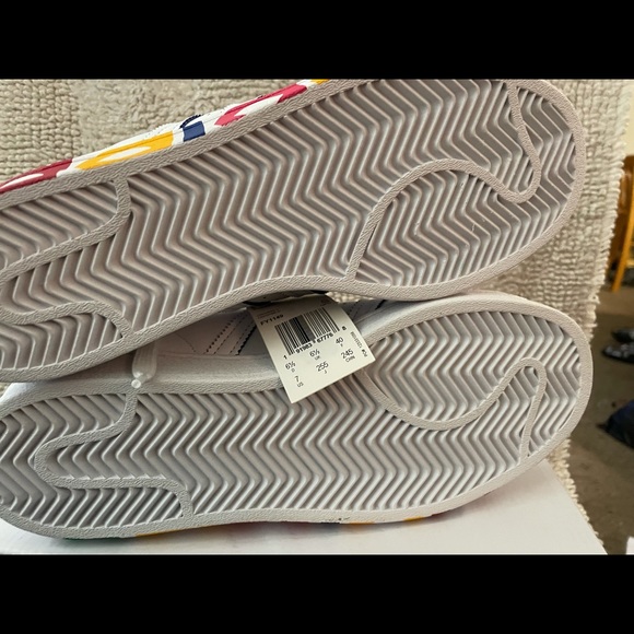 Addidas - Picture 6 of 9